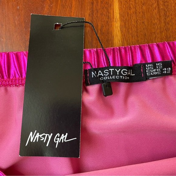 NastyGal Pink Metallic Mini Skirt - Picture 5 of 5